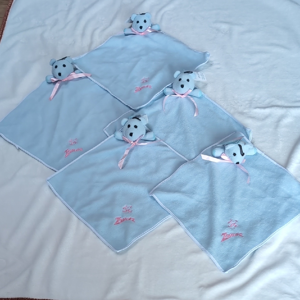 Zanies dog blanket with Bear Plush squeaker